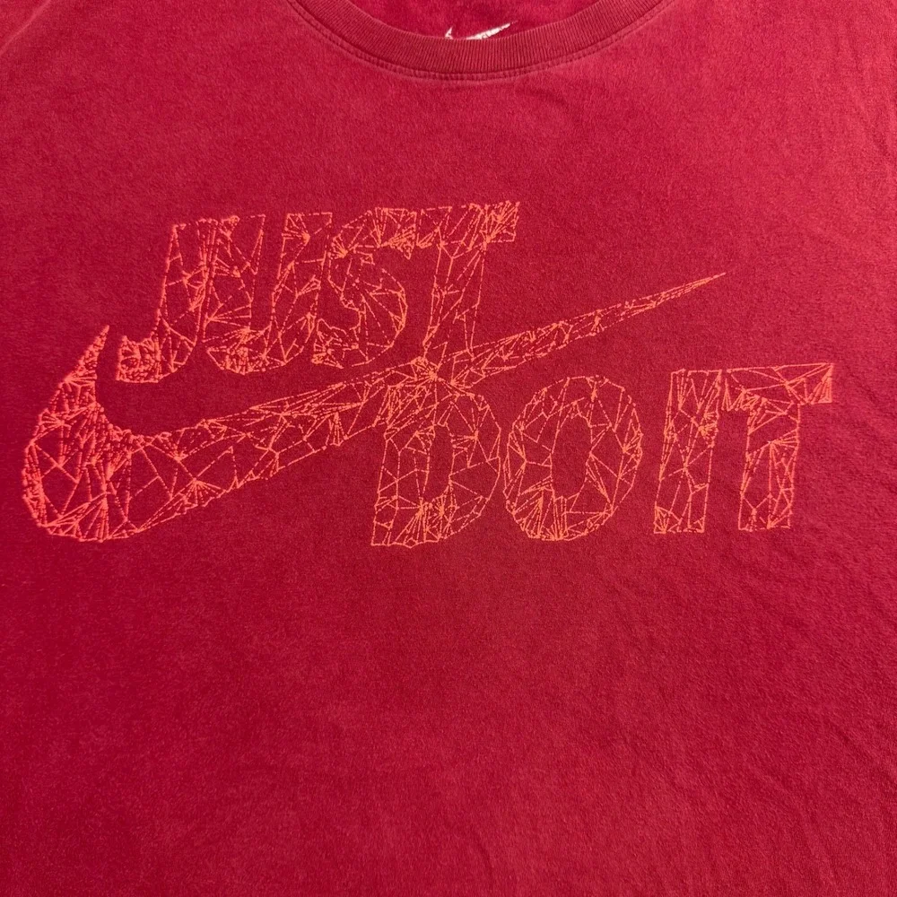 Nike Graphic T-Shirt Men's XL Red Just Do It Geometric Athletic Cut Tee